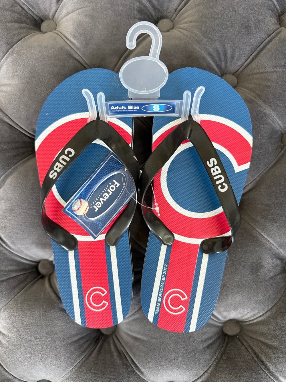 Forever Collectibles Cubs Blue and Red Flip Flop Sandals - Women's